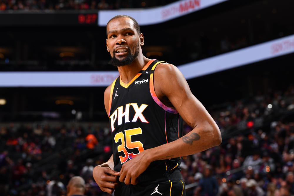 斯在内线的 斯在内线的