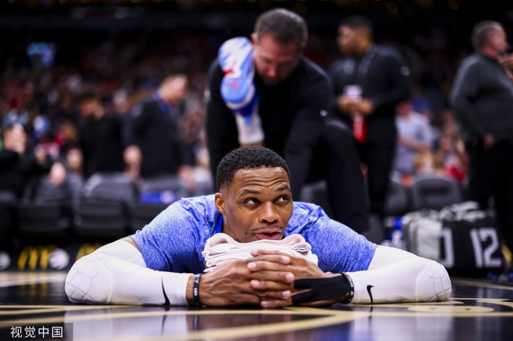 街头散步 街头散步